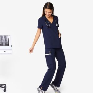 FIGS Navy Scrub set